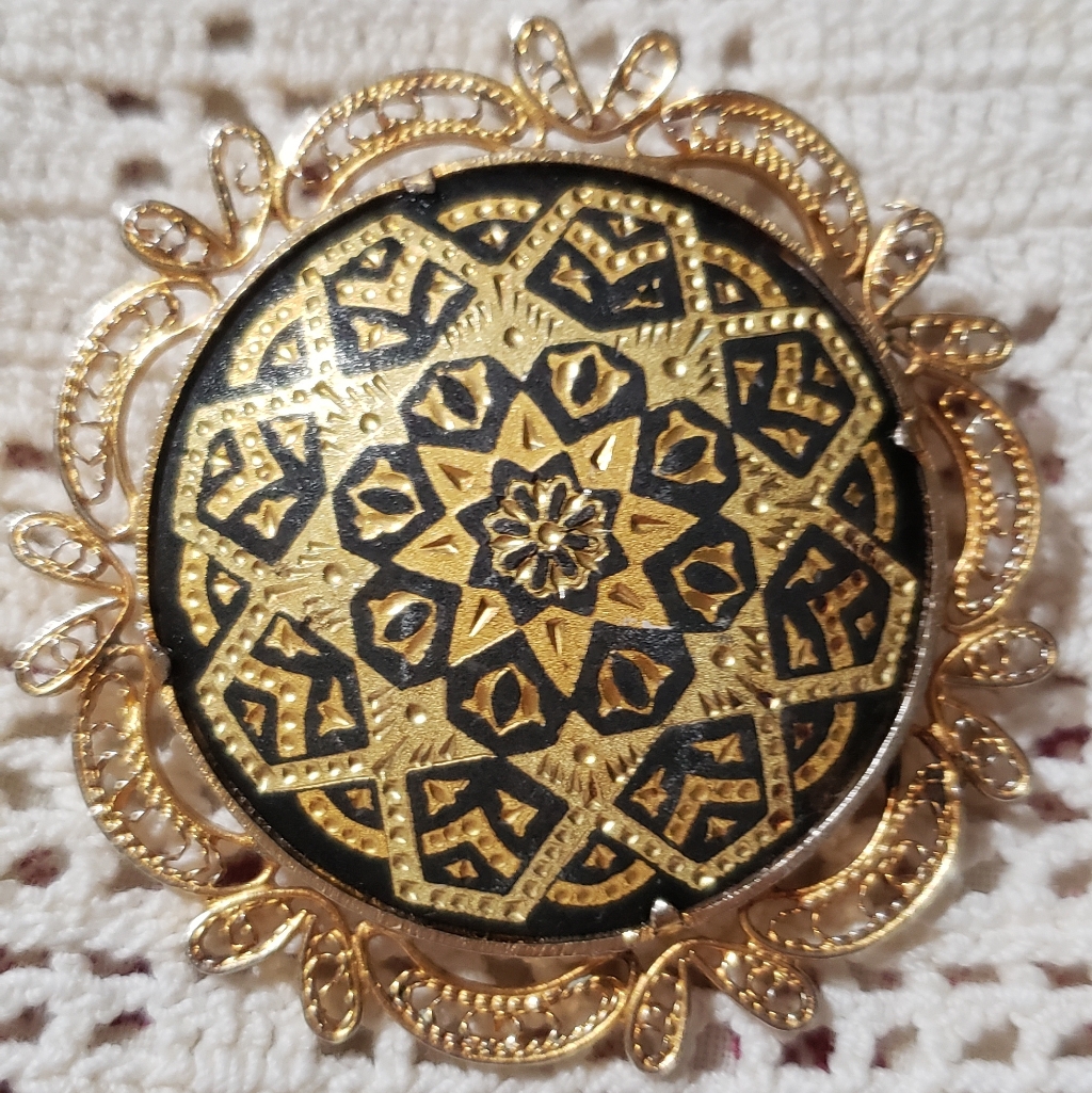 Vintage Damascene Jewelry - Brooch Filigree Frame 35$